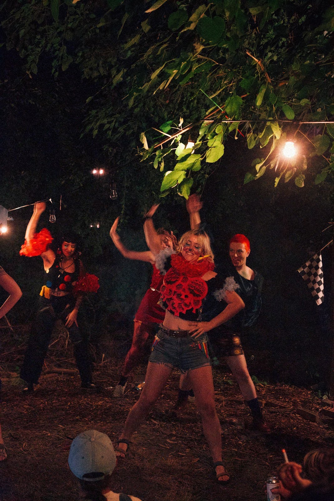 ThoseClownsAtOldYeller